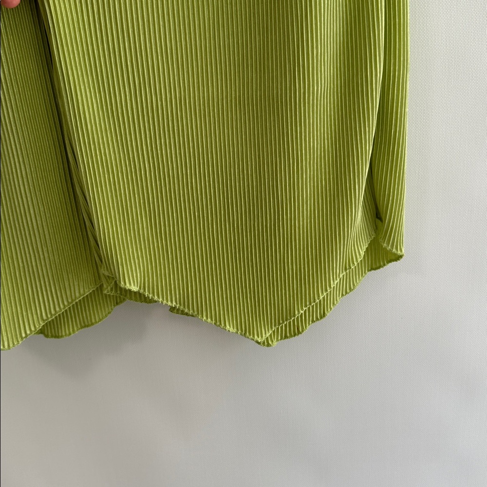 Pleated Open Back Set - Picture 12 of 13